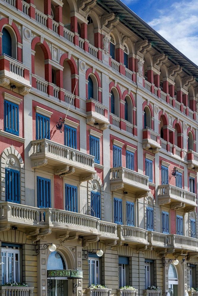 Hotel Residence Esplanade Viareggio Exterior photo